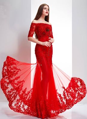 Uçuşan Kumaşlı Kırmızı Nişanlık Elbise Modelleri